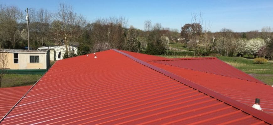 I Have a Metal Roof, What Considerations Should I Take When Having It Cleaned?