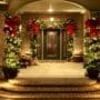 Why Should You Hire a Professional Holiday Lighting Service?